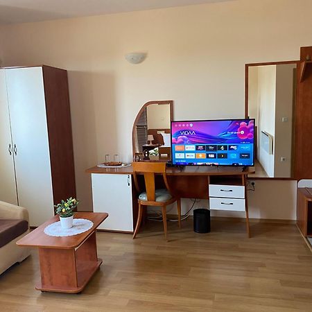 Guest House Golden Flake 4Km From Bolata Beach Bŭlgarevo エクステリア 写真