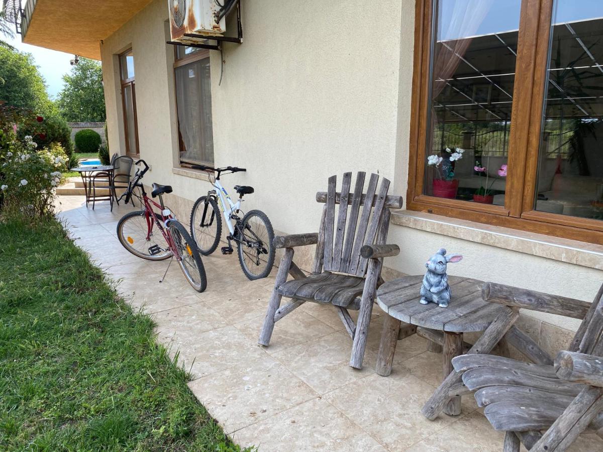Guest House Golden Flake 4Km From Bolata Beach Bŭlgarevo エクステリア 写真